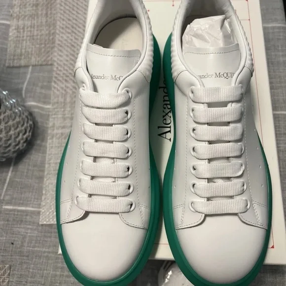 Alexander McQueencolour block lo-top trainers Alexander Mcqueen Oversized Colour-block Panel Sneakers In  main image 3
